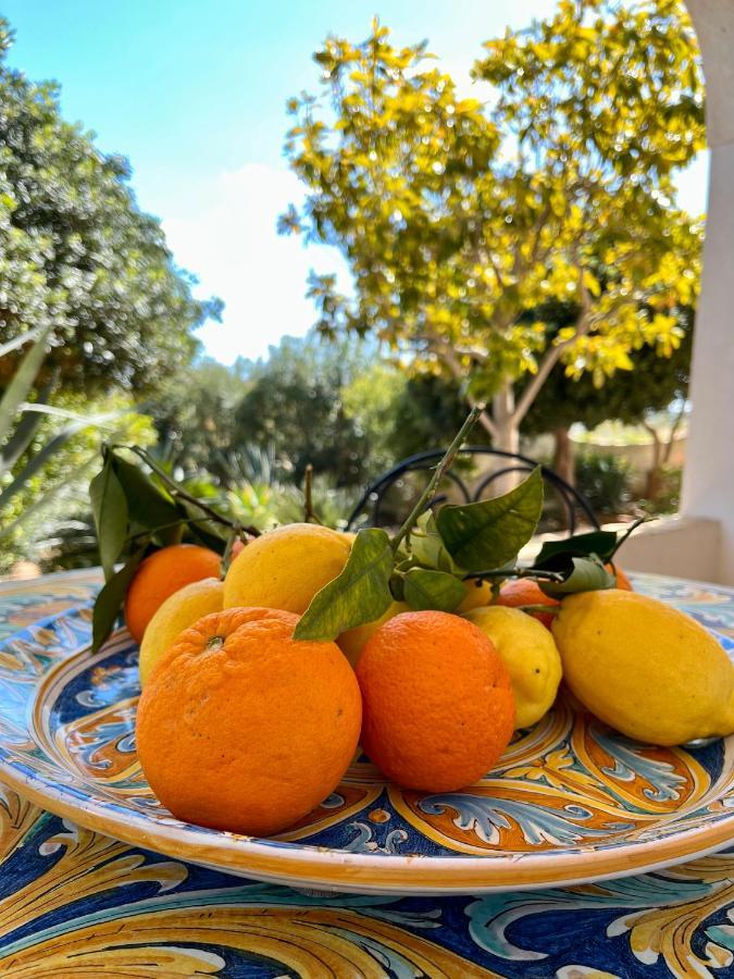 Villa Letizia Rooms & Apartments Noto Eksteriør billede