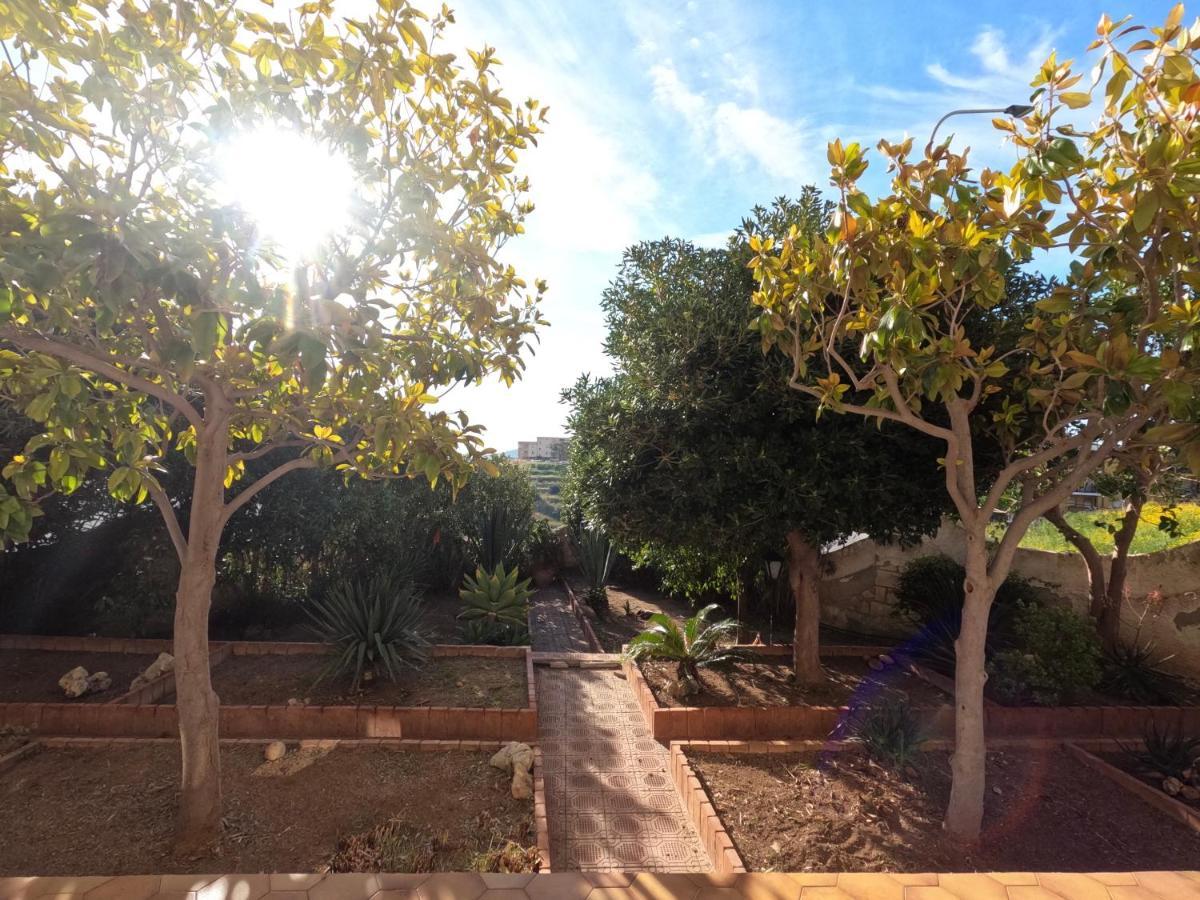 Villa Letizia Rooms & Apartments Noto Eksteriør billede